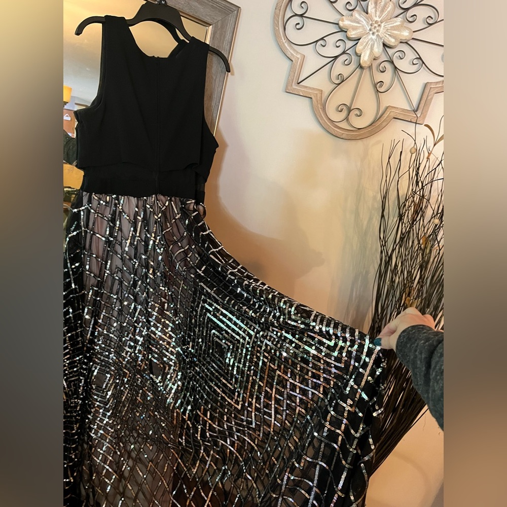 Say Yes To Prom - Picture 3 of 9